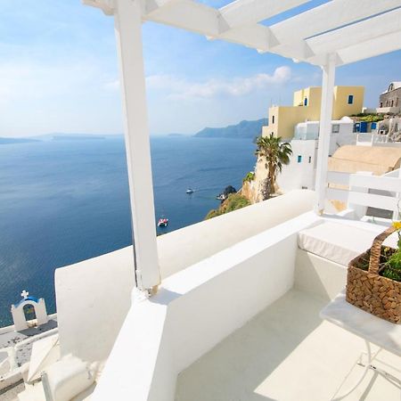 Menias Cave House Apartment Oia  Bagian luar foto