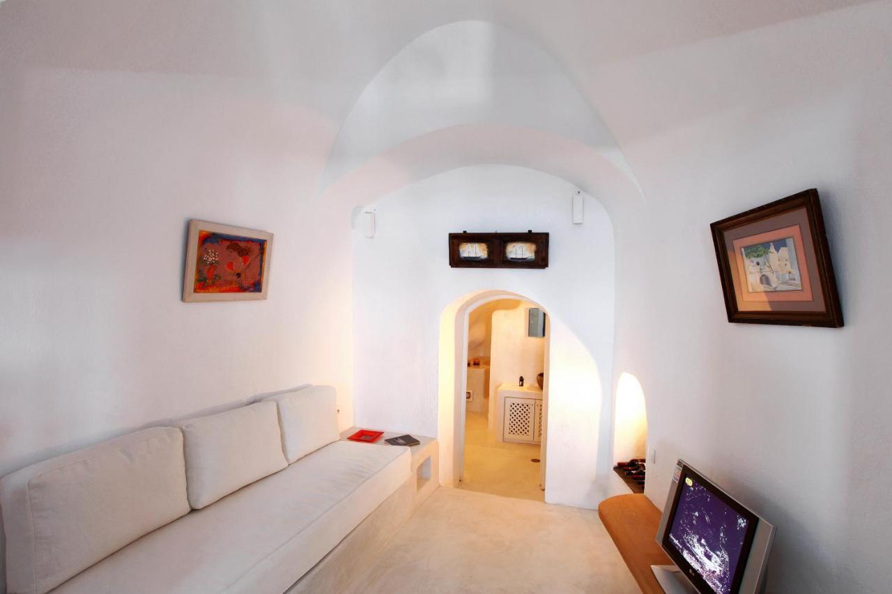 Menias Cave House Apartment Oia  Ruang foto